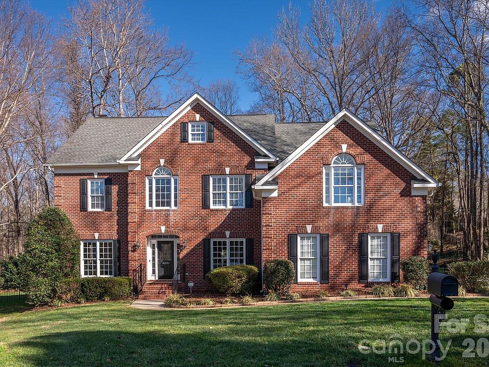 1st image of 8601 Pennington Ct