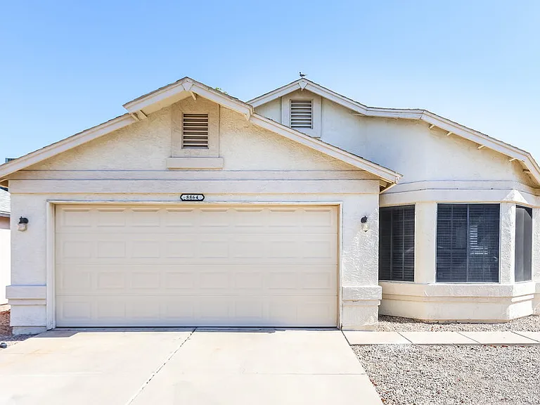 8864 W Morningside Dr — Photo 1