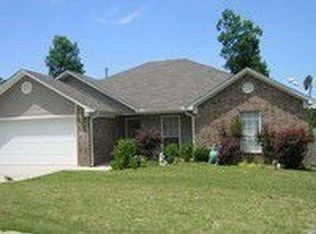 2215 Redwood Dr, Benton, AR 72015