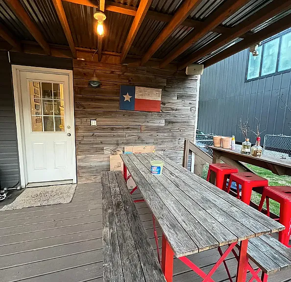 704 Village Ct — Photo 6