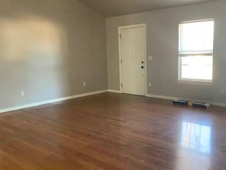 611 Tumbleweed St — Photo 6