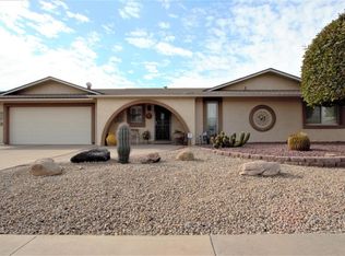 10505 W Willowcreek Cir, Sun City, AZ 85373