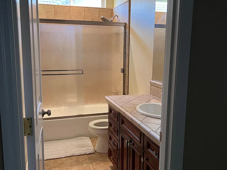 1403 S Huntington St — Photo 20