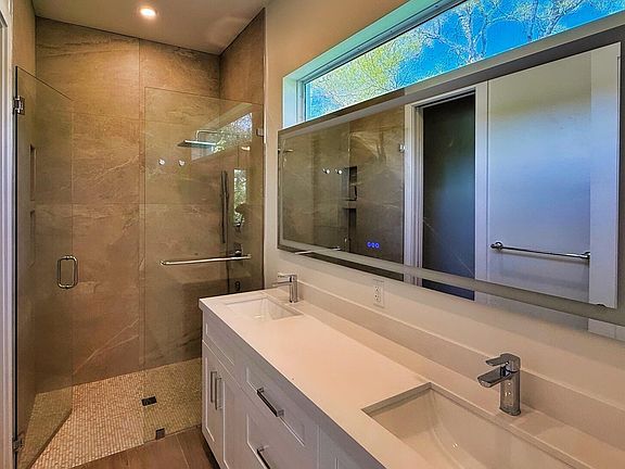 5th image of 1025 Snapper Ln