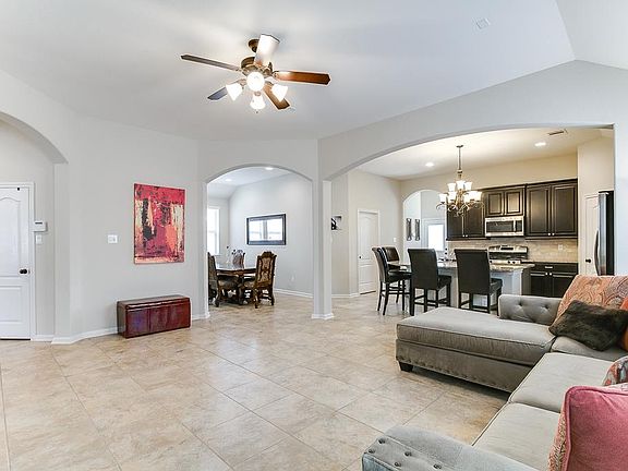 3rd image of 4934 Ginger Bluff Trl