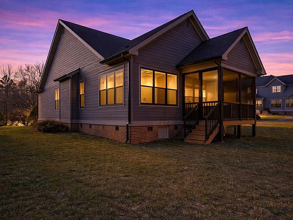 3rd image of 9463 Silver Stone Ln