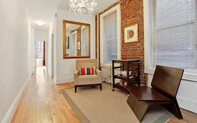 Rented by LJ Sloane Management | media 10