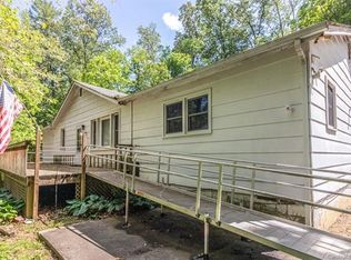 19 East St, Weaverville, NC 28787