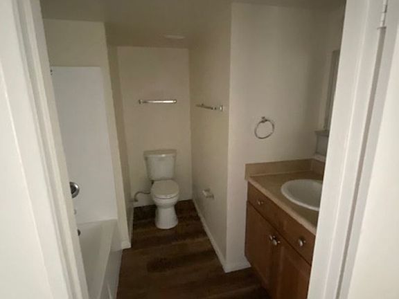 5th image of 234 S Steckel Dr APT 5
