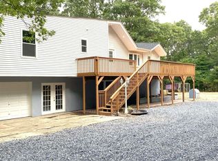 9 Mohawk Pl, Selden, NY 11784