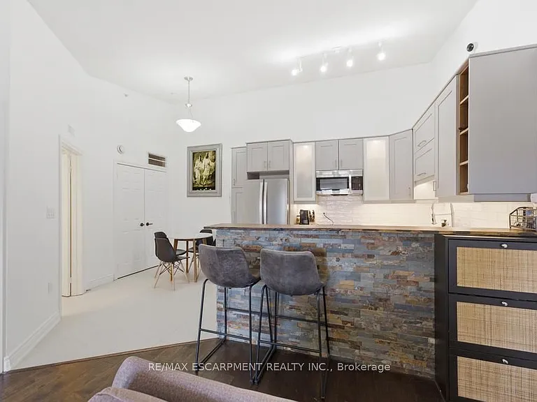 4013 Kilmer Dr #410 — Photo 3