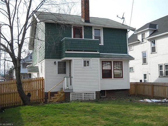 3rd image of 2105 Wascana Ave