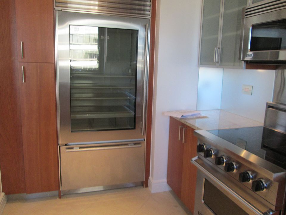 1st image of 200 E 62nd St APT 28A