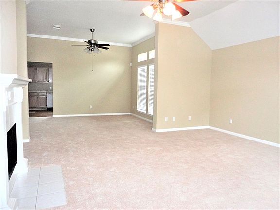 3rd image of 21515 Twin Aspens Ln