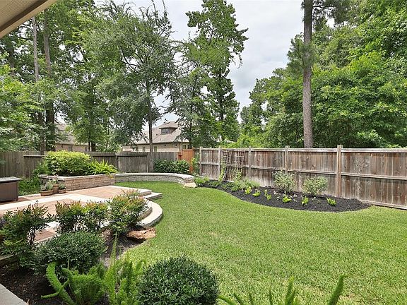 It is easy to dream of living and entertaining here.