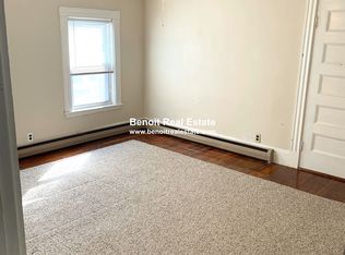 138 Lowell St #3, Somerville, MA 02143