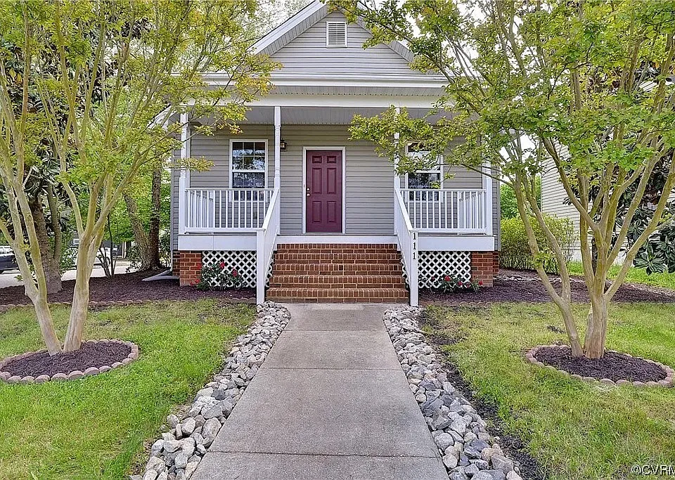 111 Carriage Rd