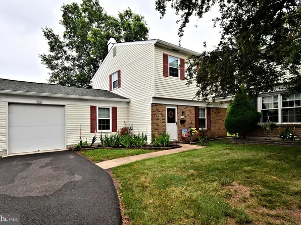 1626 Morton Ct, Lansdale, PA 19446