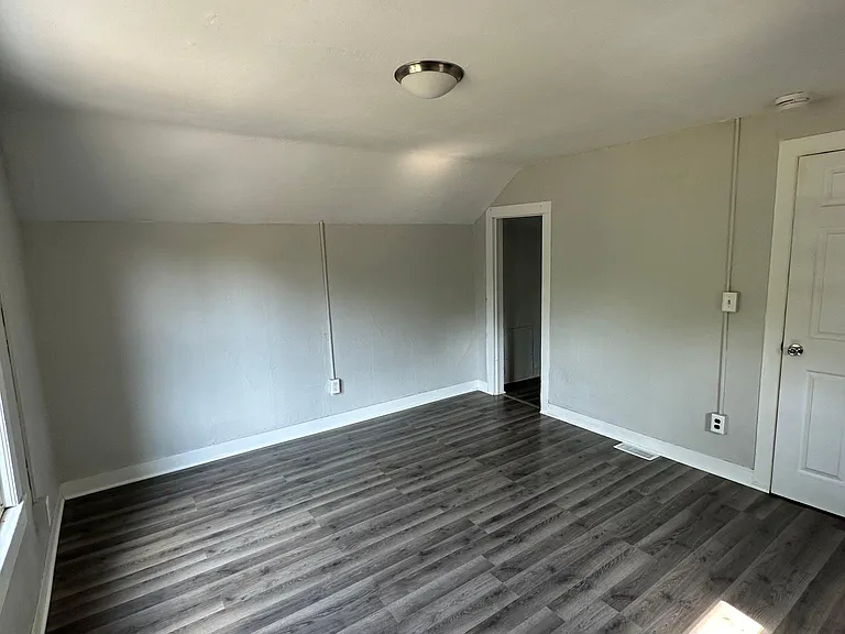 1009 Jackson St — Photo 13