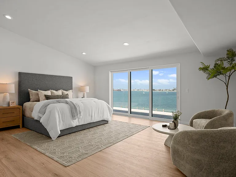 3611 Riviera Dr — Photo 26