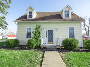 210 E Shackley St, Geneva, IN 46740