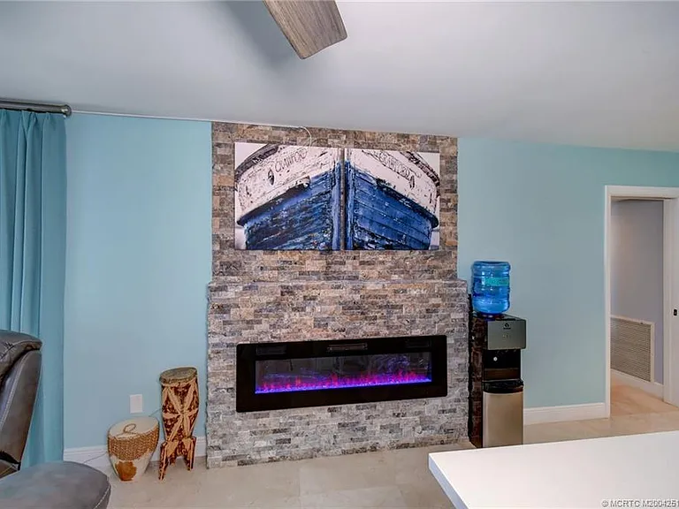 8302 Marina Villas Dr #8302 — Photo 10