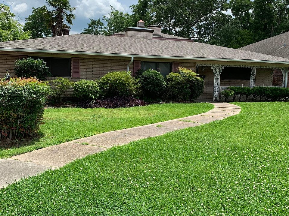 1st image of 333 Pecan St #333