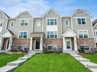 208 Goldenrod Dr, Elgin, IL 60124