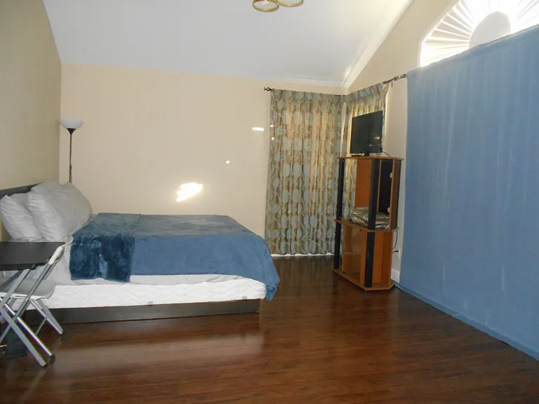 8317 Opal Cove Dr — Photo 9