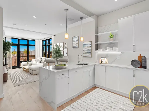 22-50 33rd St #5A, Astoria, NY 11105