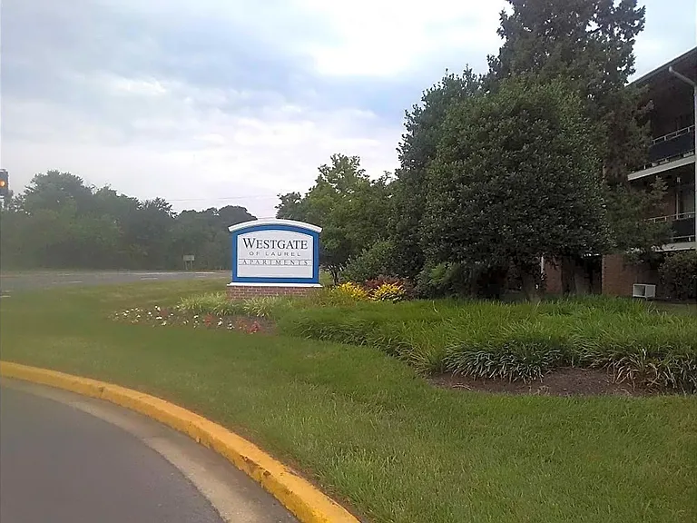 Westgate At Laurel Apartments — Photo 18