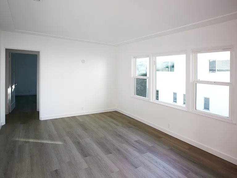 1038 N Crescent Heights Blvd #B — Photo 11