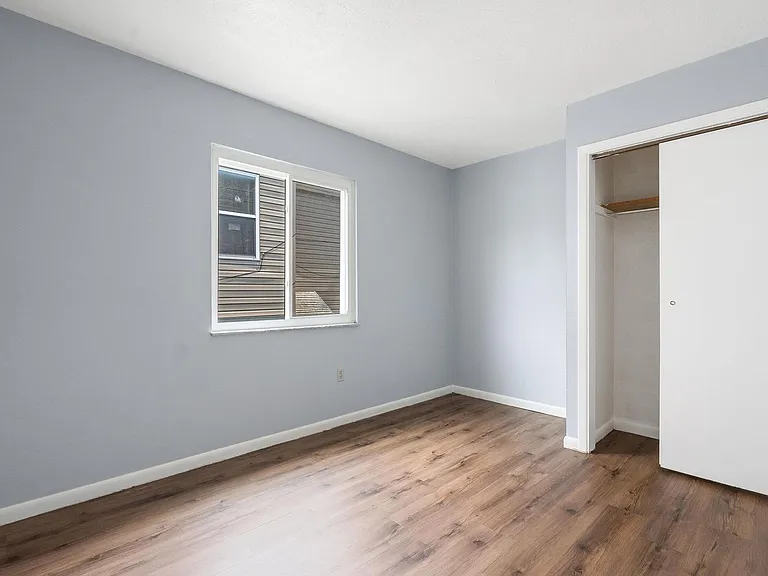 222 Klee Ave — Photo 8