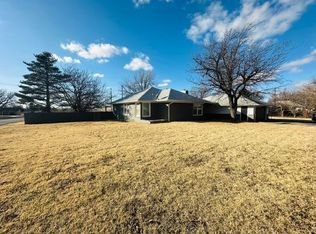 619 S Locust St, Shattuck, OK 73858