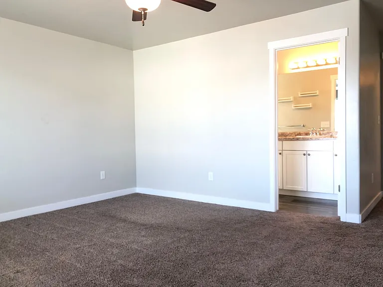 741 W Gallant Dr — Photo 13