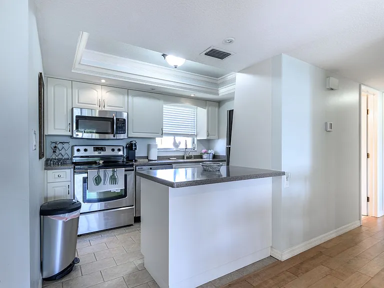 1080 Bal Harbor Blvd #3C — Photo 11