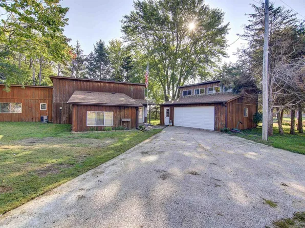 3665 Grandview Pl, Thomson, IL 61285