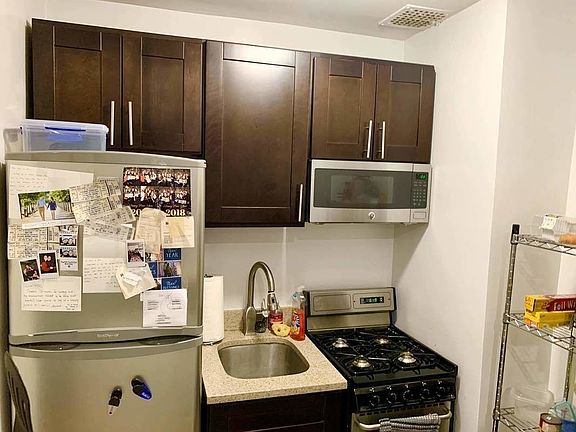 5th image of 301 E 60th St APT 3D