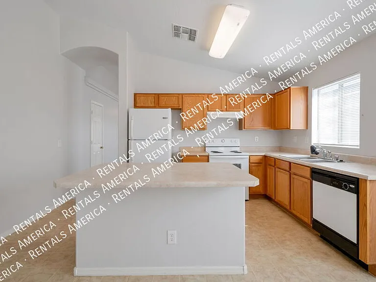6659 E Flynn Ave — Photo 5