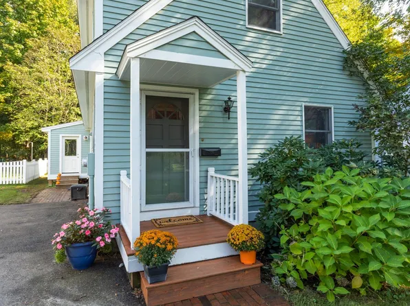 50 Swett Ave, Portsmouth, NH 03801