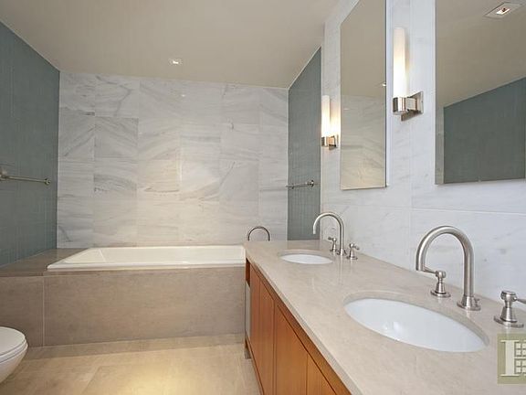 5th image of 300 E 55th St APT 5D