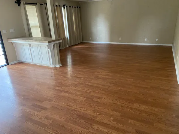 2858 E Millbrae Ave, Fresno, CA 93710