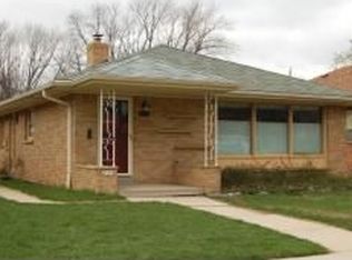 4069 N 89th St, Milwaukee, WI 53222