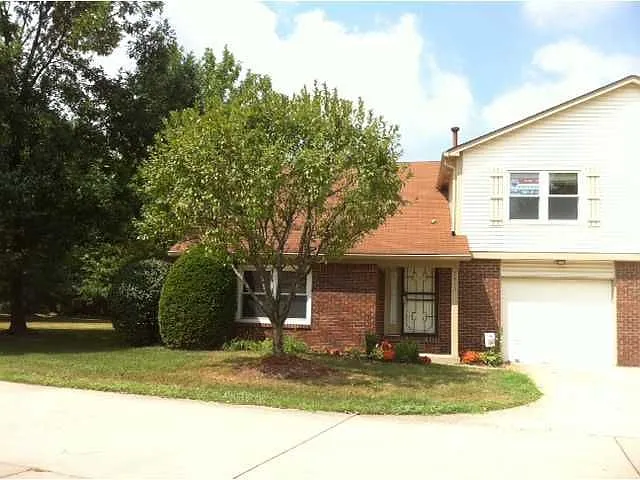 7413 Castleton Farms North Dr photo 1