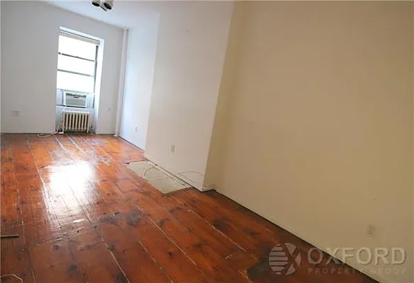 Rented by Oxford Property Group | media 8