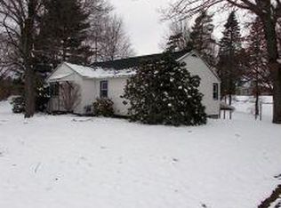 3413 Stratford Dr, Vestal, NY 13850
