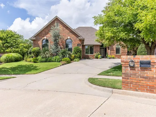 3201 Pinehurst Dr, Norman, OK 73072