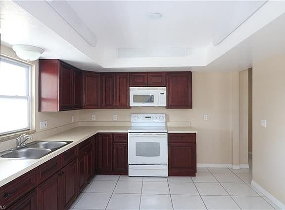 5th image of 27540 Baretta Dr