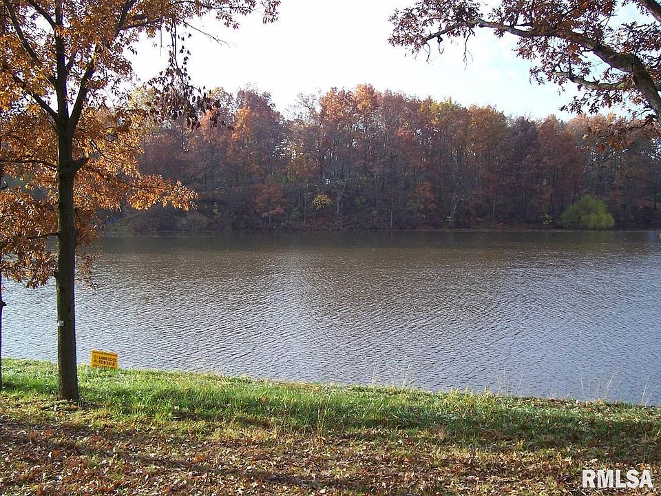 71 Lake Vista Dr, Taylorville, IL 62568 Zillow