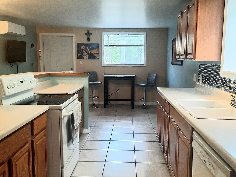 2nd image of 227 S Rena Rd #B